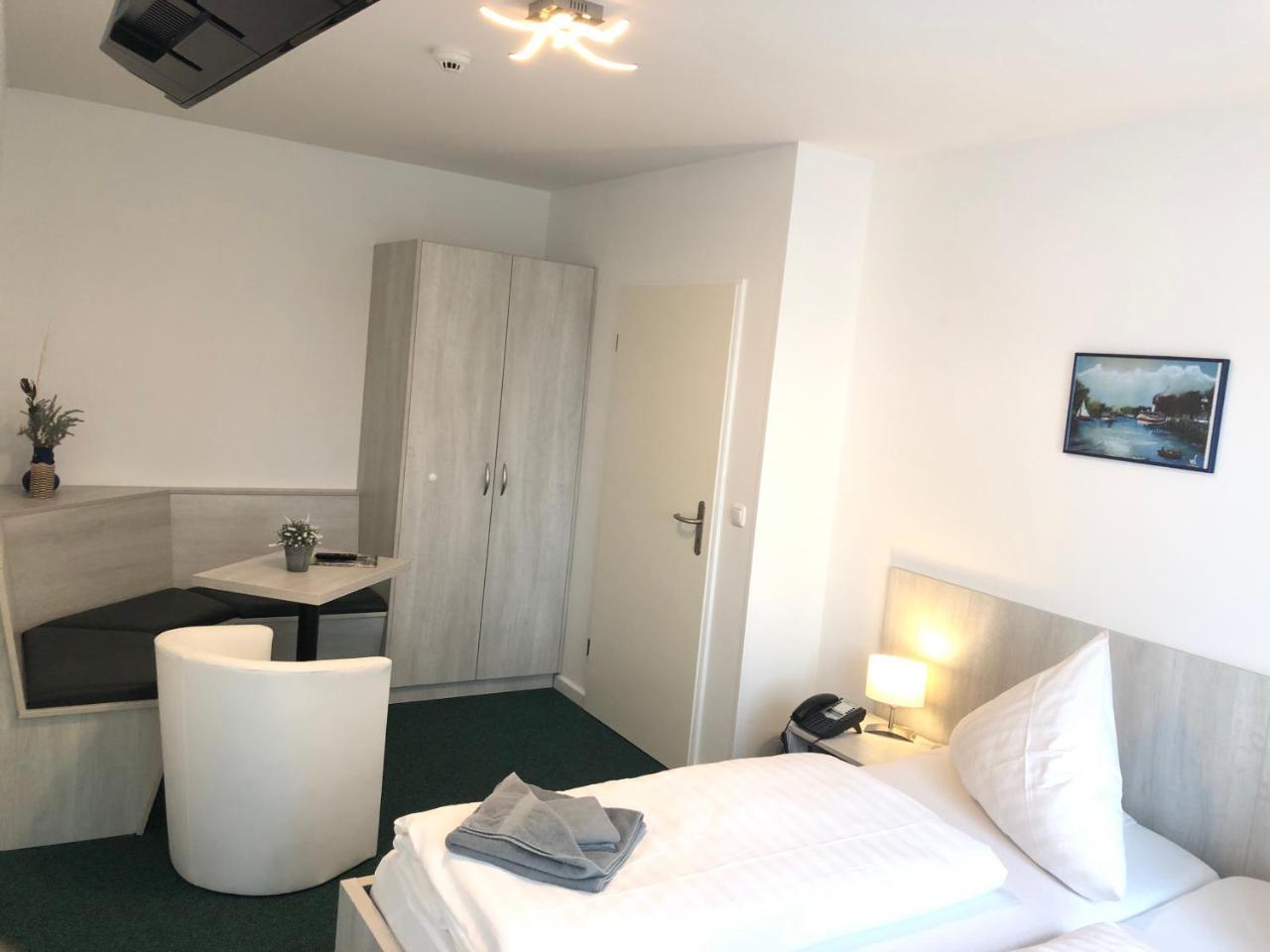 Neu-Helgoland Hotel Berlin Kültér fotó